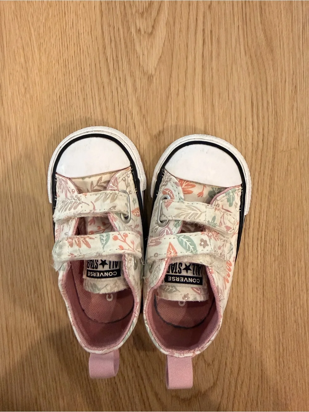 Converse cute floral